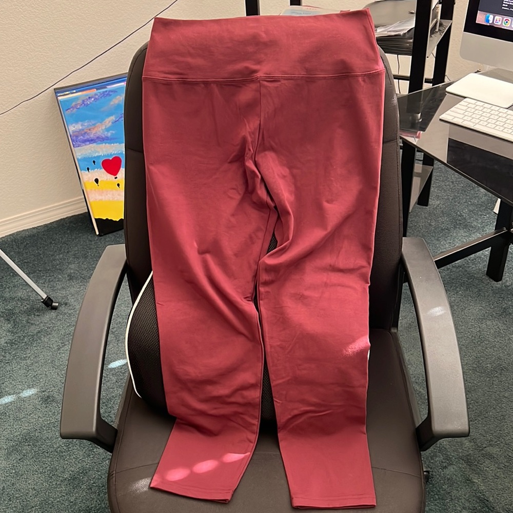 Aerie leggings in burgundy in size XL Short